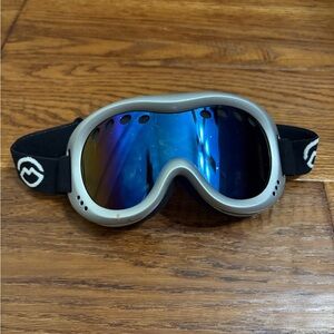 Magellan Outdoors Kids Goggles - Silver Frame with Blue Lenses